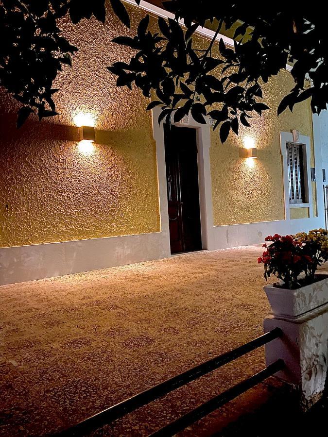 Villa Ricciardi-Suite Famigliare 1-Zona Ostuni Montalbano  Εξωτερικό φωτογραφία